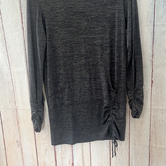 NWT Beyond Yoga ruched tunic hoodie - Picture 3 of 8